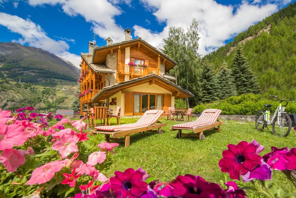 Hotel Le Bouquet - Adults Only Cogne Eksteriør billede